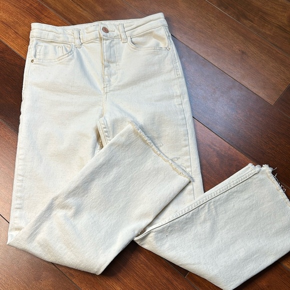 Zara Denim - Zara Flare Leg Cream Jeans Size 4